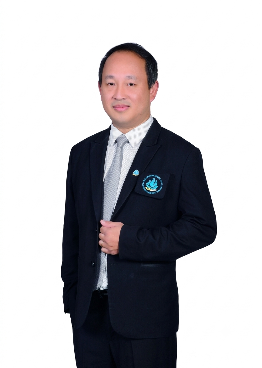 รศ.ดร.ณัฐวงศ์ พูนพ