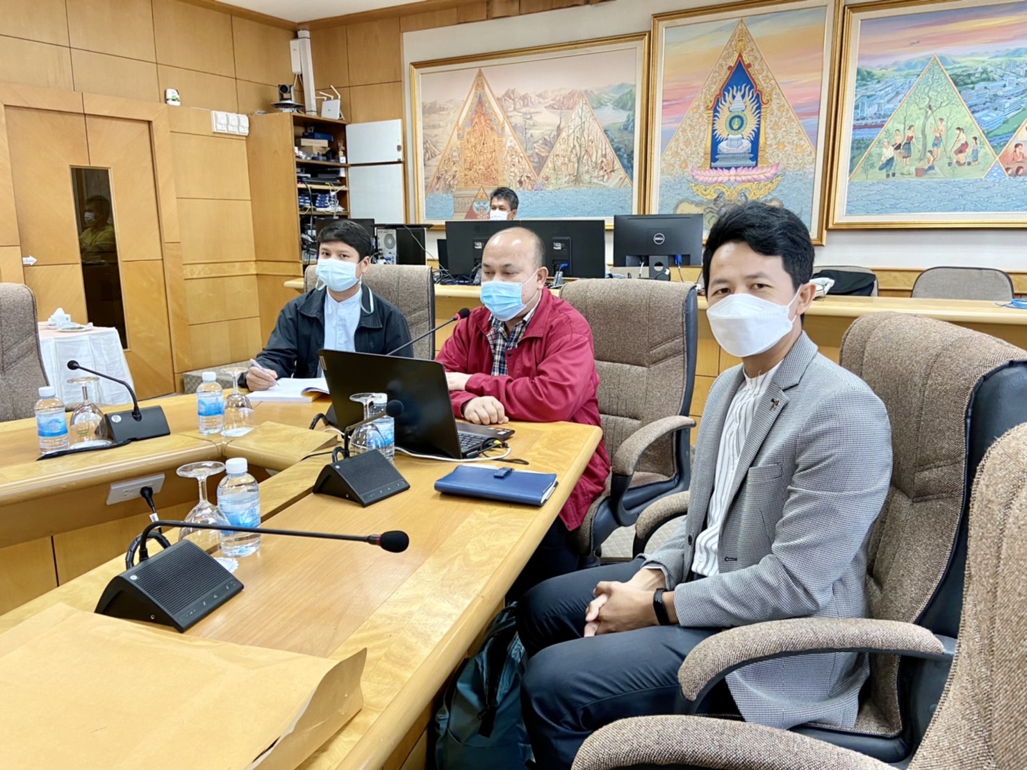 รูปภาพประกอบ